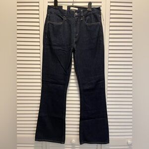 AE77 NWOT Crop Flare Denim Jeans Size 28 American Eagle